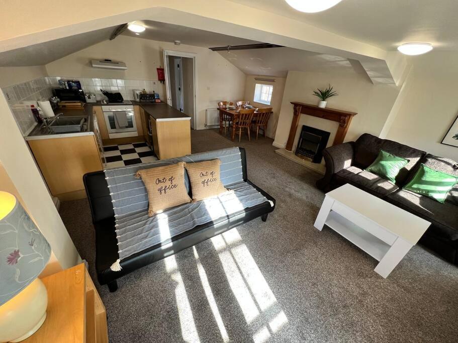 The Hideaway Holywell 1 Apartment Exterior photo